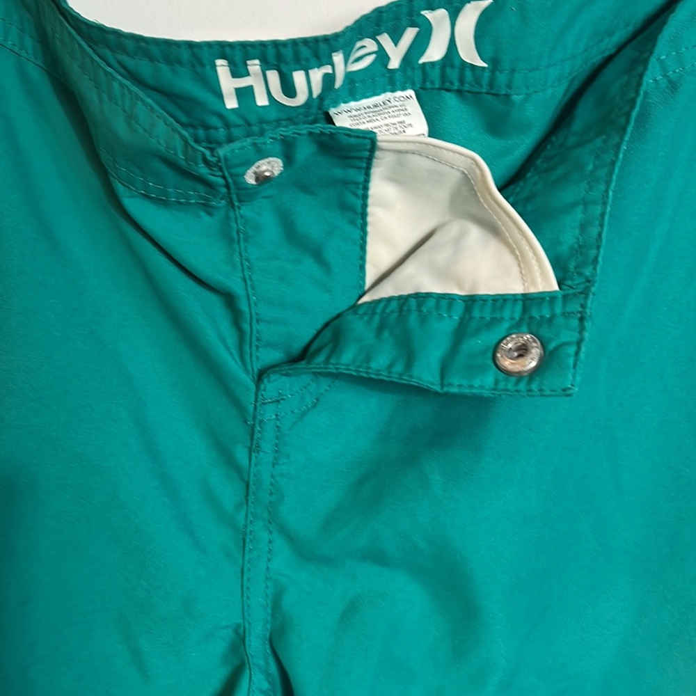 Hurley Women’s Teal Green Board Shorts - Picture 4 of 8